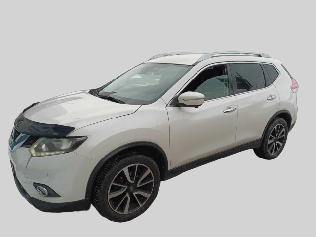Nissan X-Trail 2015