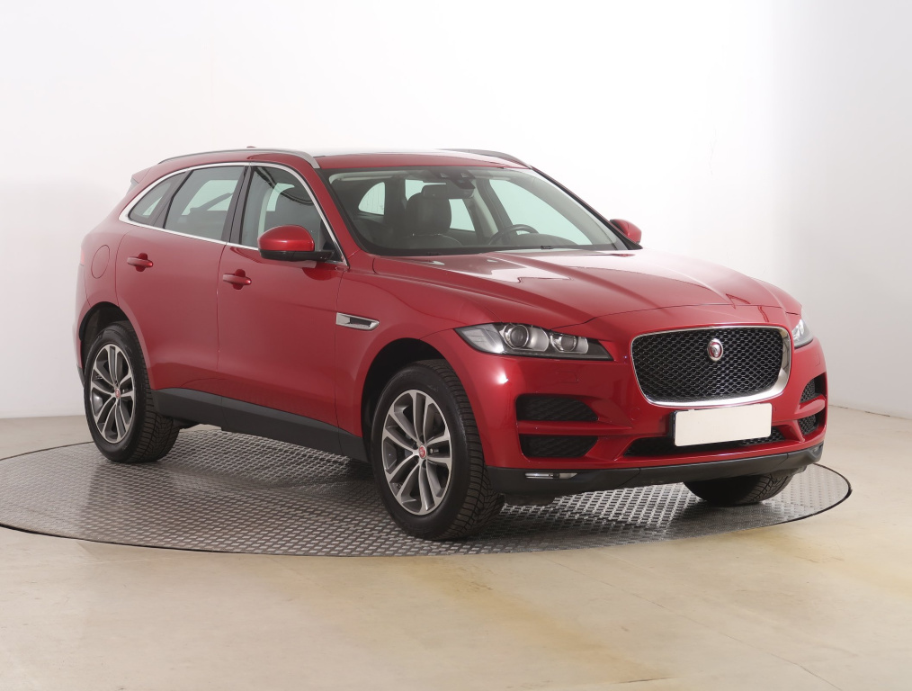 Jaguar F-Pace, 2017