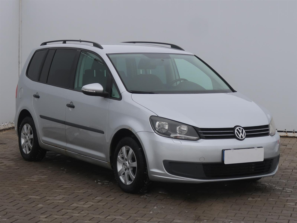 Volkswagen Touran, 2010