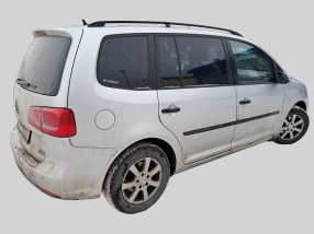 Volkswagen Touran - 2010