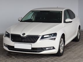 Škoda Superb - 2017