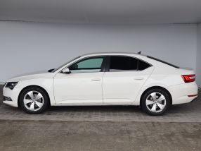 Škoda Superb - 2017