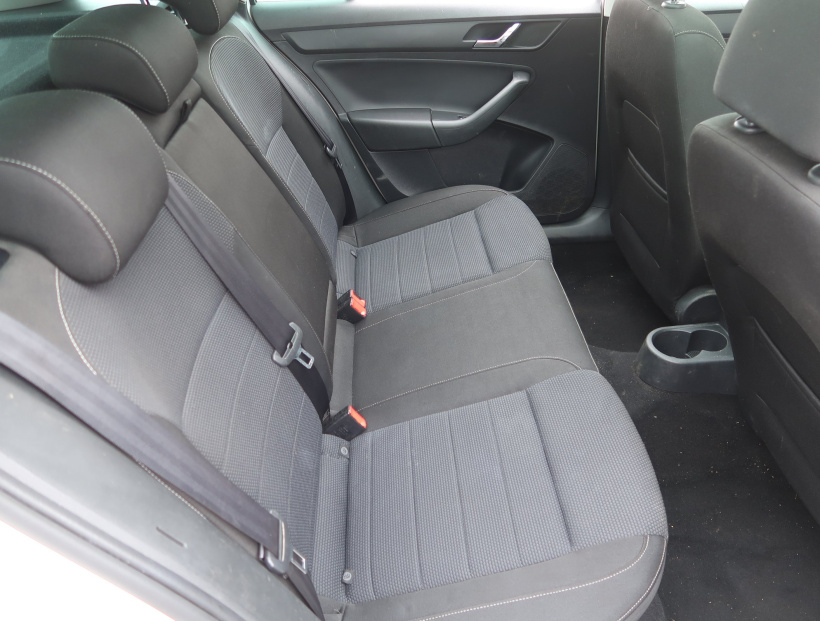 Škoda Rapid Spaceback, 2016