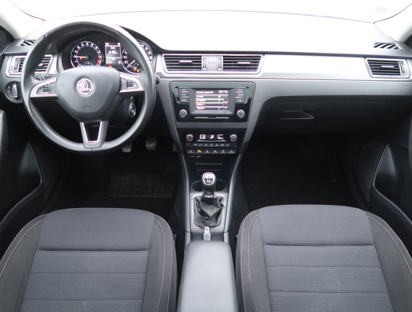 Škoda Rapid Spaceback, 2016