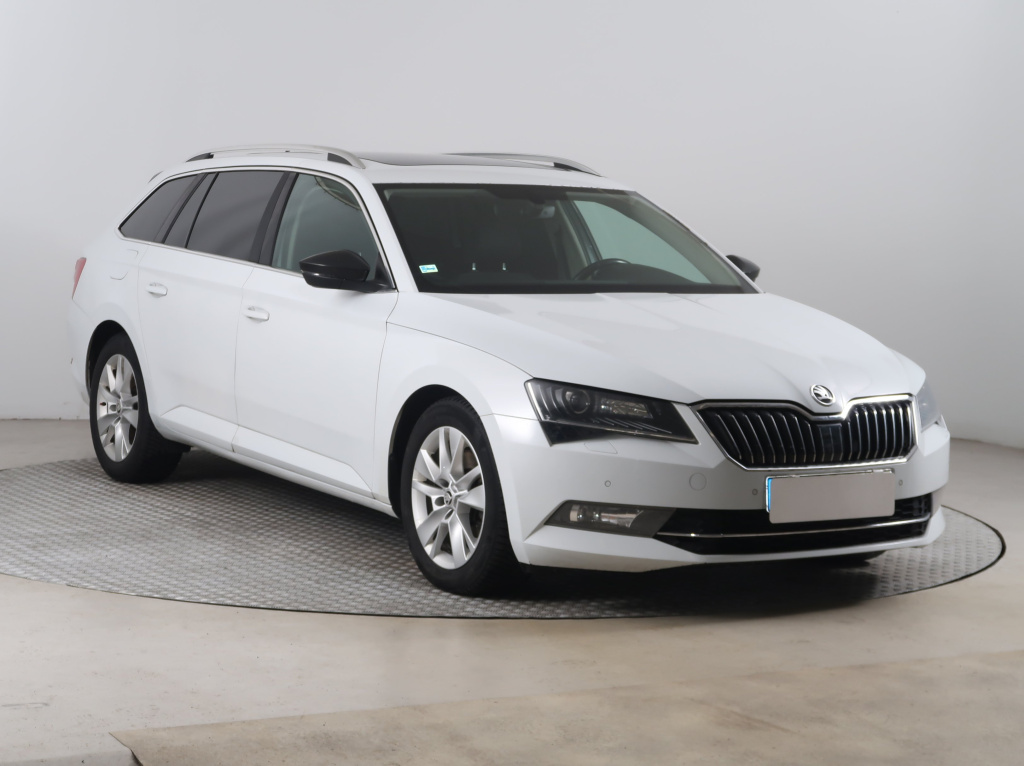 Škoda Superb, 2016