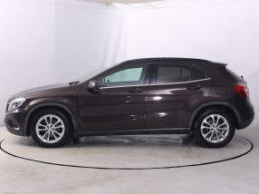 Mercedes - Benz GLA - 2014