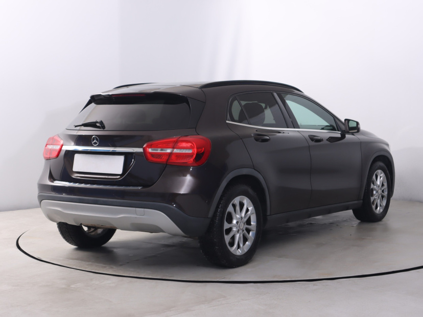 Mercedes-Benz GLA, 2014