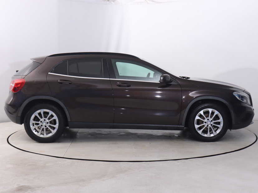 Mercedes-Benz GLA, 2014