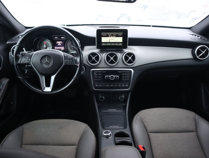 Mercedes-Benz GLA, 2014