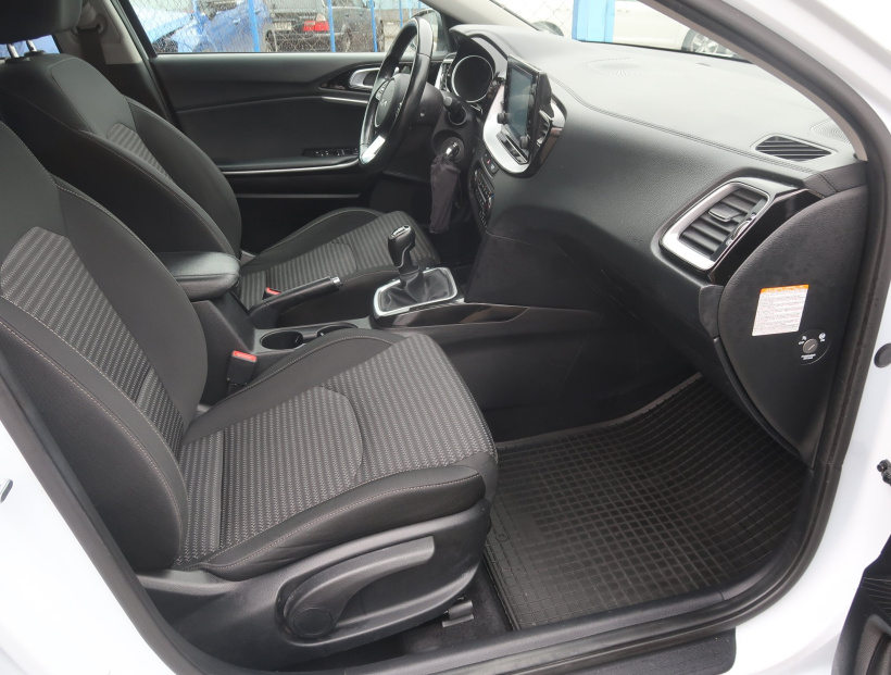 Kia Ceed, 2022