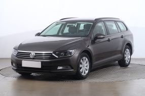 Volkswagen Passat - 2016