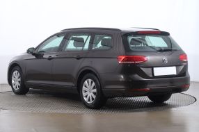 Volkswagen Passat - 2016