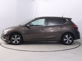 Nissan Pulsar - 2015