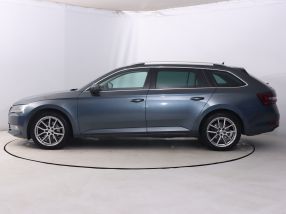 Škoda Superb - 2016