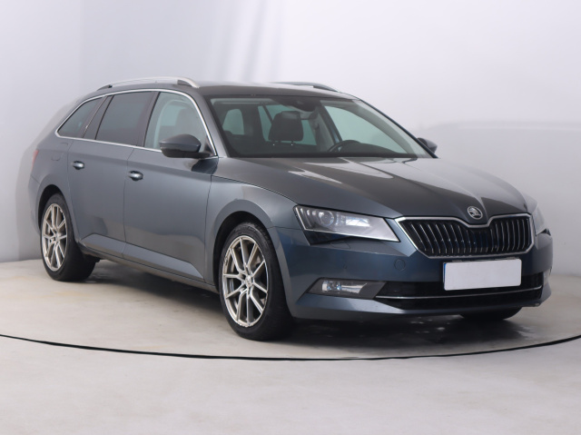 Škoda Superb 2016