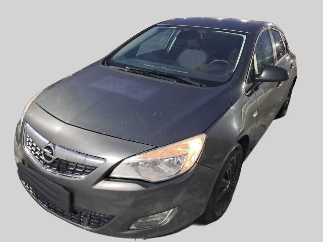 Opel Astra 2012