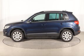 Volkswagen Tiguan - 2012
