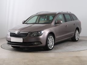 Škoda Superb - 2013
