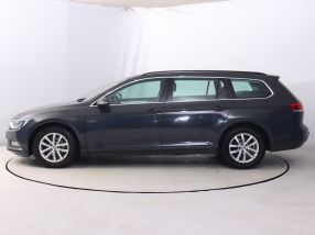 Volkswagen Passat - 2015