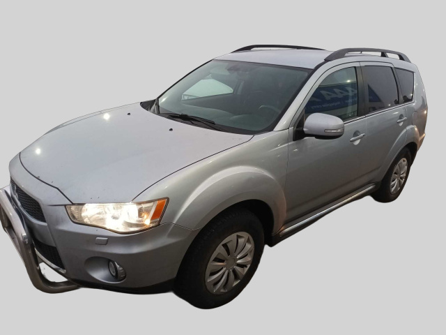 Mitsubishi Outlander 2011