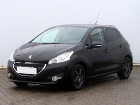 Peugeot 208 - 2012