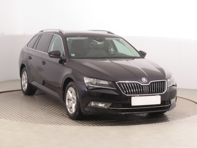 Škoda Superb 2016