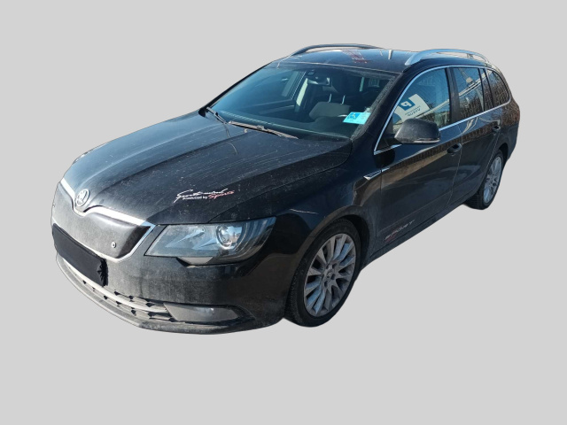 Škoda Superb 2013