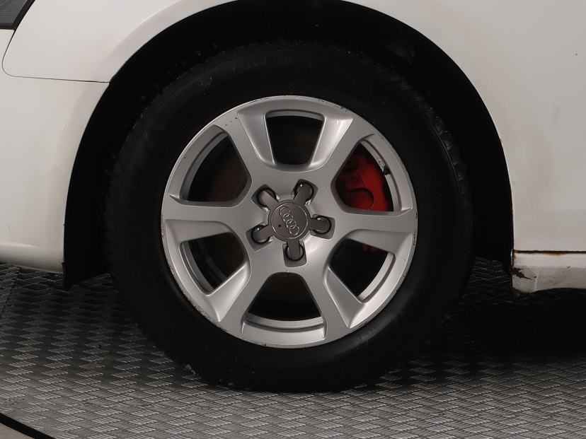 Audi A4, 2011