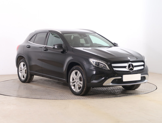 Mercedes - Benz GLA
