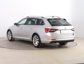 Škoda Superb - 2016