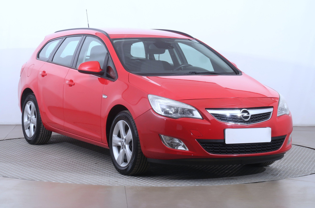 Opel Astra, 2012