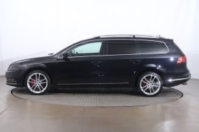 Volkswagen Passat - 2011