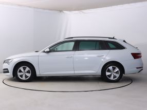 Škoda Superb - 2022