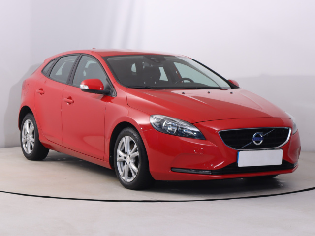 Volvo V40 2015