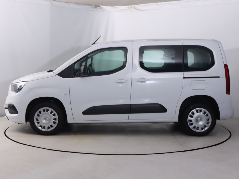 Opel Combo, 2022