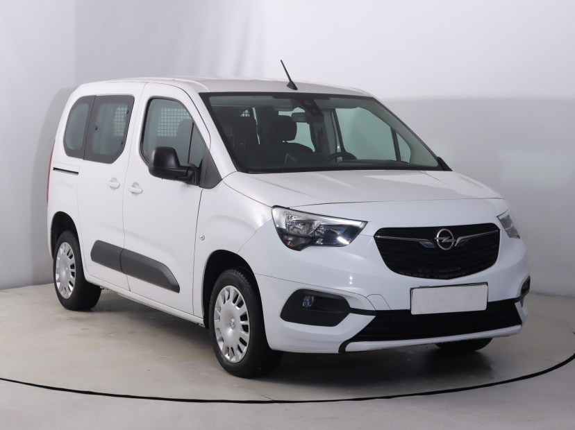 Opel Combo, 2022
