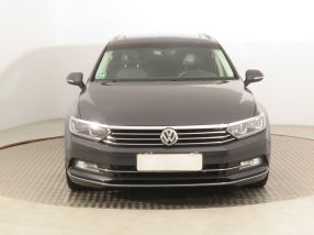 Volkswagen Passat - 2015