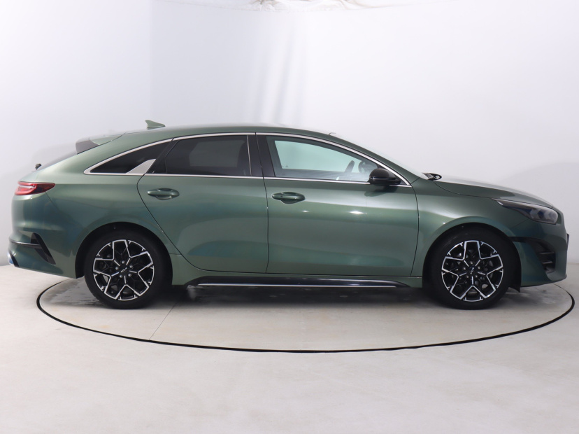 Kia ProCeed, 2024