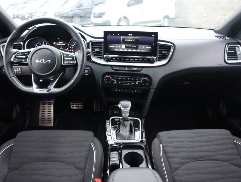 Kia ProCeed, 2024