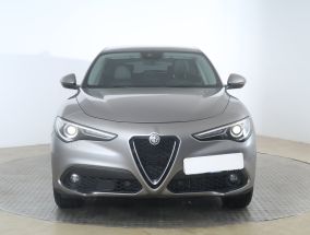 Alfa Romeo Stelvio - 2018