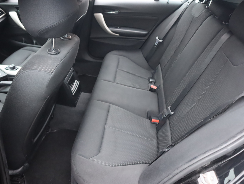 BMW 1, 2015