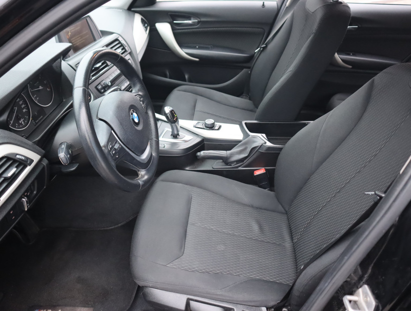 BMW 1, 2015