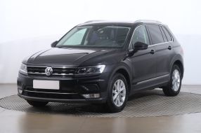 Volkswagen Tiguan - 2016