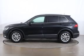 Volkswagen Tiguan - 2016