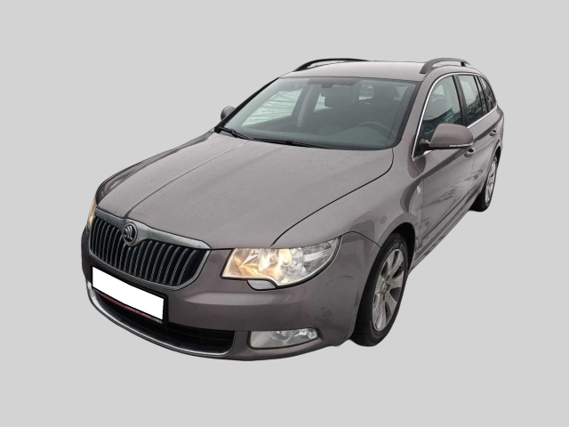 Škoda Superb 2012