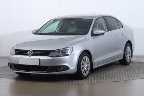 Volkswagen Jetta - 2012