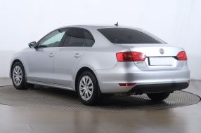Volkswagen Jetta - 2012