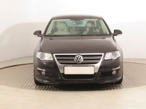 Volkswagen Passat - 2010