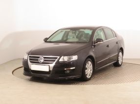 Volkswagen Passat - 2010