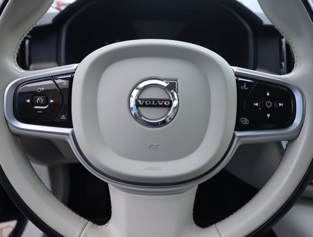 Volvo V90 Cross Country